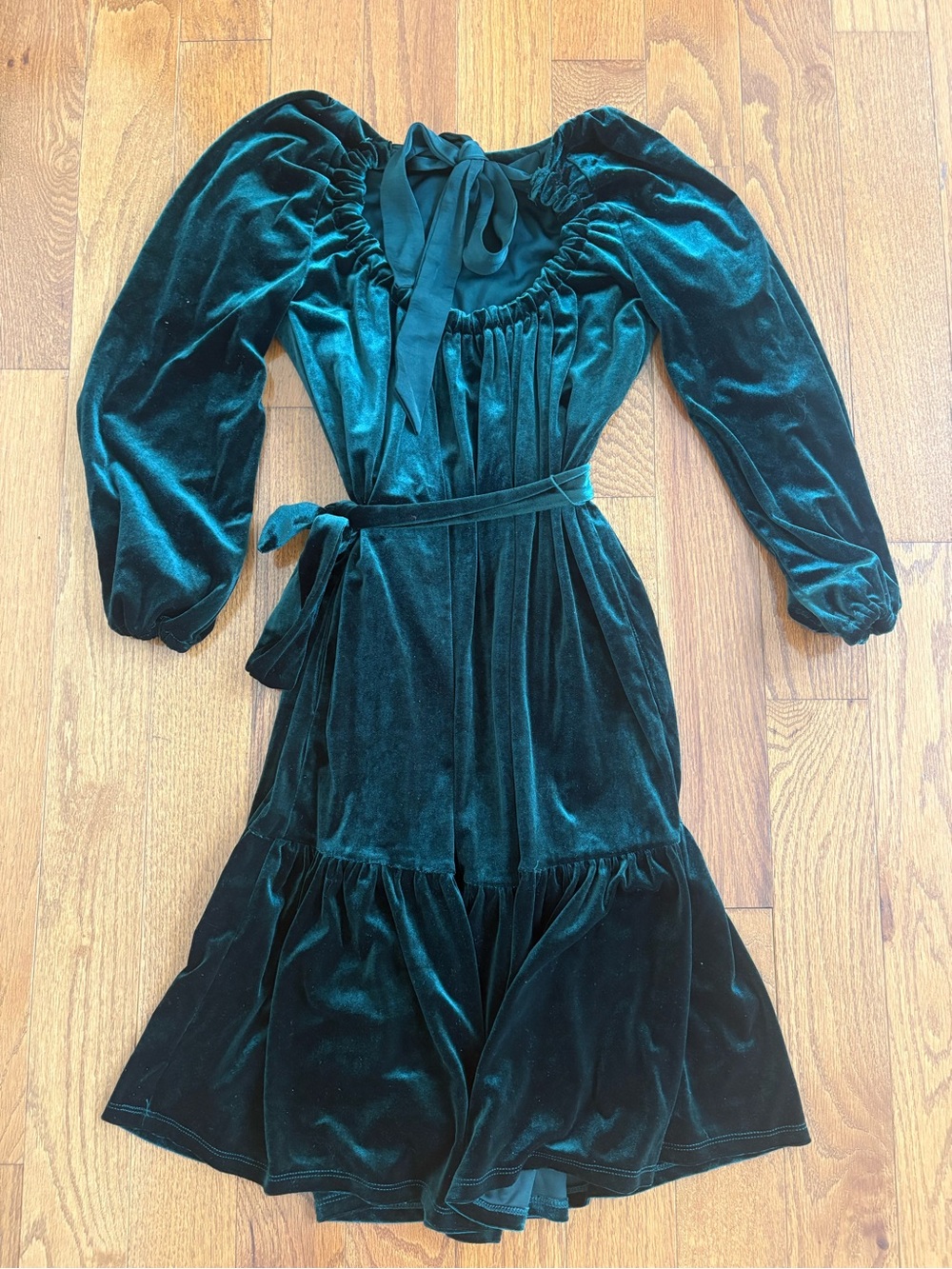 Draper James Deep Green Velvet Tie-Waist Long Sleeve Dress